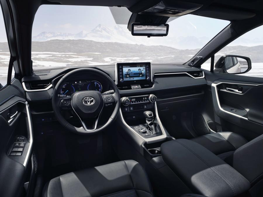Торпедо Toyota RAV4 Hybrid Style 2019 года  (WW) (фото 16 из 40)